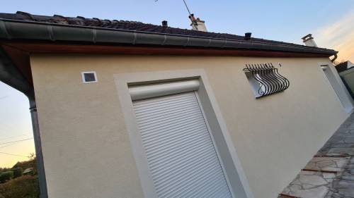 Détail des entourages de baies