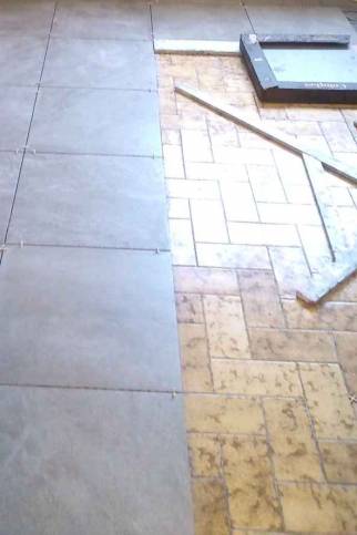 Pose d'un carrelage - architecte 44, bureau d'étude 44, maçon 44, plaquiste 44, carreleur 44, plombier 44, électricien 44, peintre 44, décorateur intérieur 44, menuisier 44, cuisiniste 44