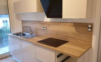 Coin cuisson - évier avec plan stratifié