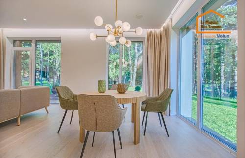 Rénovation des sols et murs d'une maison à Saint-Fargeau-Ponthierry (77310)