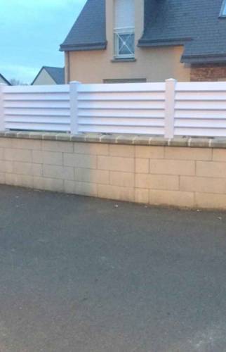 Pose d'une clôture sur un muret - Sartilly-Baie-Bocage 50530