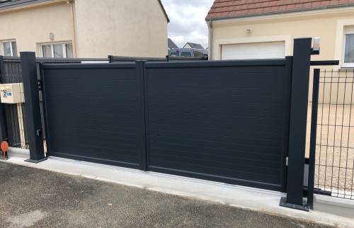 Portail coulissant à CHAILLES (41)