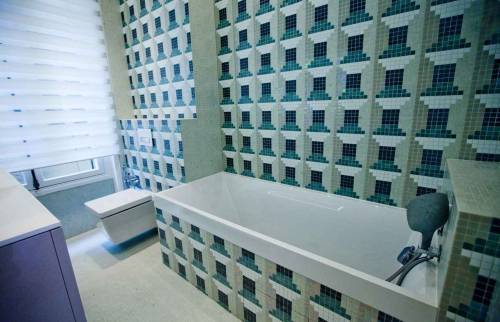Rénovation d'une salle de bain en mosaïque Bisazza