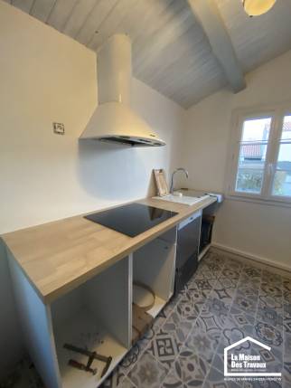 La Maison des Travaux Vannes pose d'une cuisine 