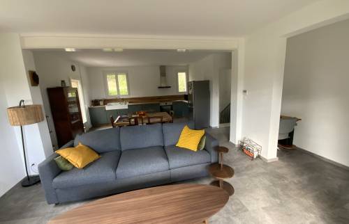 Sallon au 1er étage d'une maison secondaire à Alès La Maison Des Travaux Alès