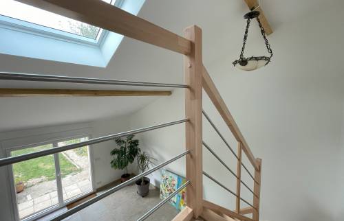 Escalier avec rambarde en bois et inox La Maison des travaux sainte genevieve des bois