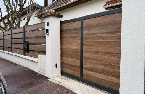 Pose de clôture et revêtement de sol à Antony