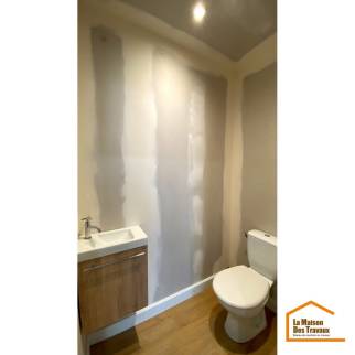 Rénovation d'un cabinet de toilettes d'une maison à Vichy