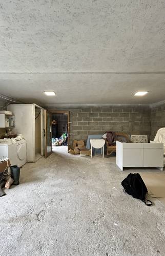 Avant rénovation maison – entrée non isolée face 1