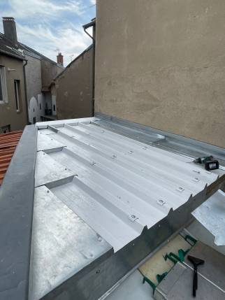 Renforcement de l'isolation de toit d'une maison (03200)