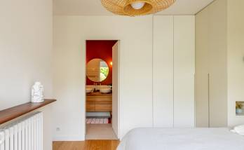 Chambre avec salle de bain intégrée Paris 8e