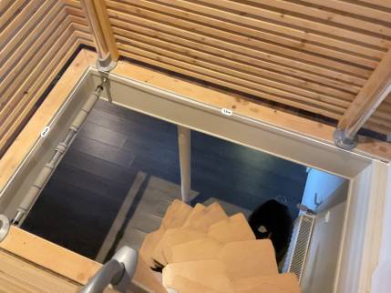 Retrait escalier à pas japonais à Cusset