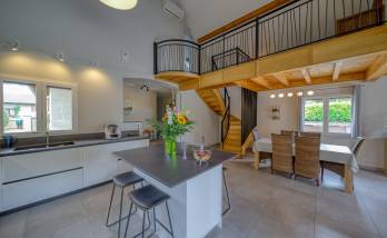 le nouvel îlot central, et le superbe garde-corps en arrière plan