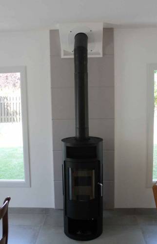 Installation d'un poele dans une maison entièrement rénovée à Basse Goulaine (44)