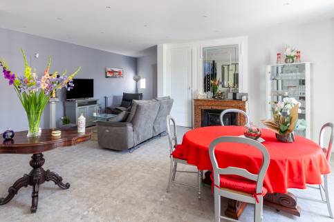 Rénovation d'une maison de famille avec construction d'un garage double