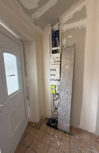 Transformation d'un petit bien ancien en logement à Indre 9