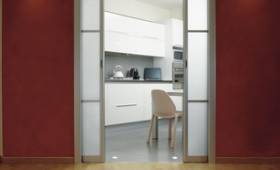 Changement de porte lors d’une rénovation de maison à Saint-Cloud