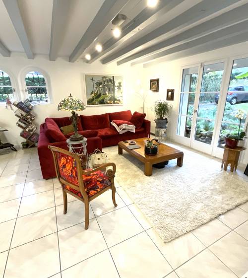 Rénovation salon poutres grises 