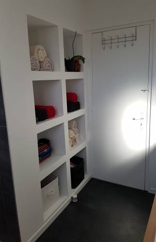 Après travaux : Optimisation rangement grâce aux niches murales - Amiens