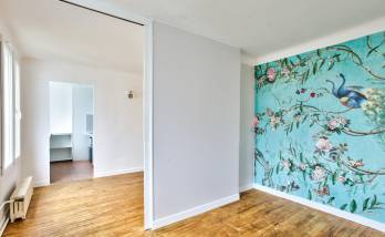 Papier peint décoratif en rénovation de mur