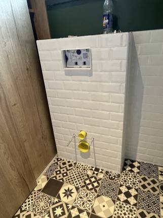pose de faïence de salle de bain