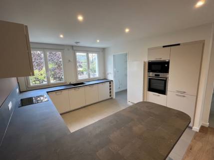 Aménagement de cuisine moderne avec implantation de cuisine en G - Nantes 44