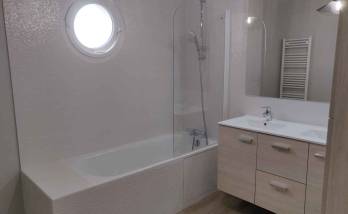 Rénovation d'une salle de bain avec faience graphique Essonne