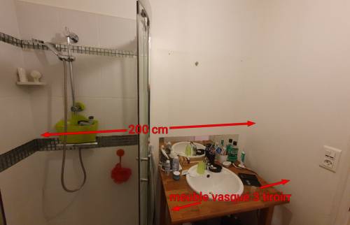 Salle d'eau avant rénovation (étape 2)