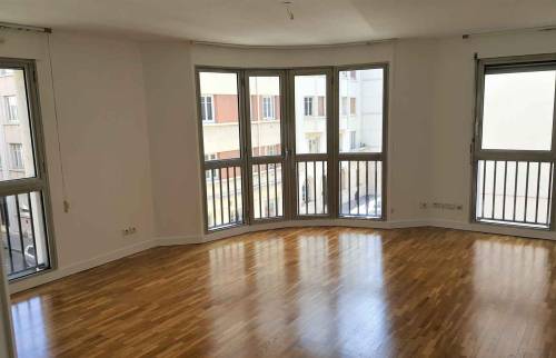 Rénovation Appartement Lyon 6 - Peinture, Ponçage et Vitrification