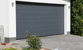 Garage indépendant avec porte sectionnelle et allée pavés autobloquants - Cergy-Pontoise - 95000 - 