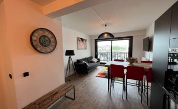 Le séjour et la cuisine