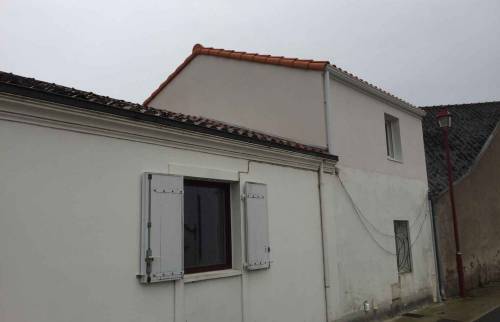 Surélévation d'une maison de 24 m² à Port Saint Père