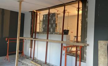 Travaux d'ouverture dans un mur porteur : étaiement et démolition (villa à Saint Germain au Mont D'Or- 69650)