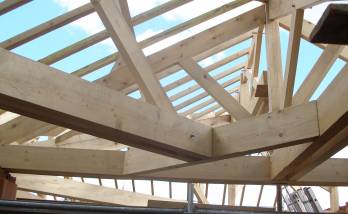 Toiture en charpente traditionnelle