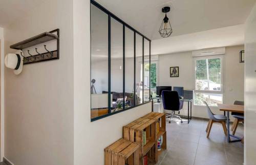 Cloison séparative avec verrière - Pennes-Mirabeau (13170)