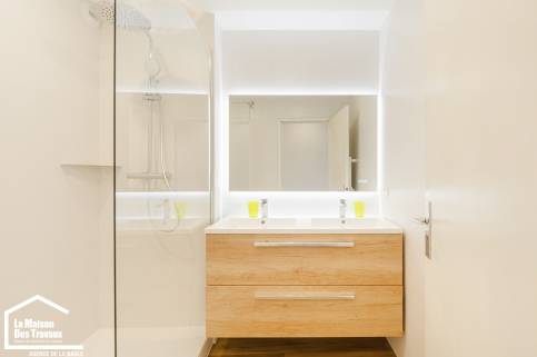 Meuble double vasque avec tiroirs