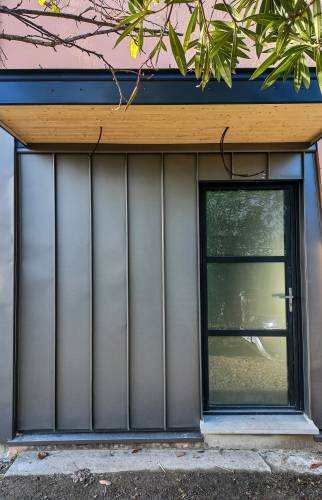 Zone entrée avec casquette