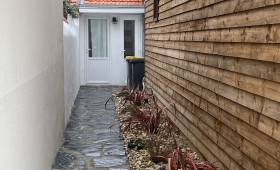 Aménagement d'une allée en pierre