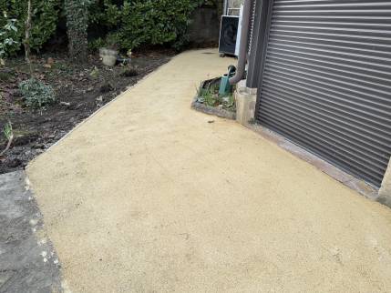 un cheminement propre et stabilisé