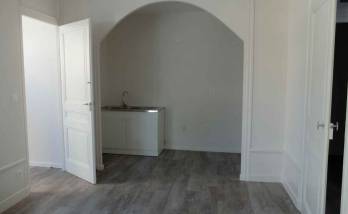 Transformation d'un ancien local d'activité en appartement  locatif T2, Lyon Vaise, 9ème arrondissement