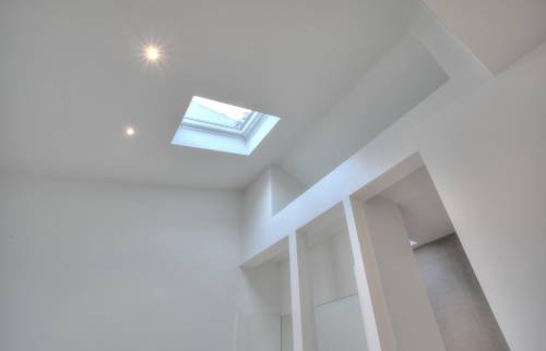 Remplacement d'une fenêtre de toit dans un appartement Versailles