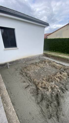 Extension moderne à Serbannes