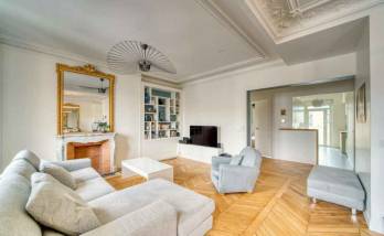 Création de bibliothèque à Paris 8 