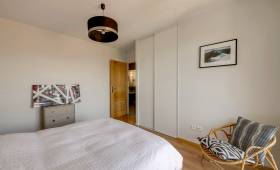 Aménagement d'un petite dressing dans une chambre