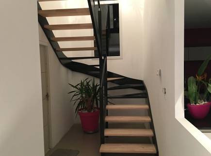 Poser un escalier dans un petit espace Craponne