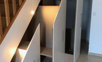Dressing et meuble chaussures escalier