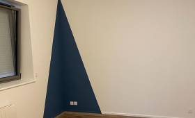 mur rénové et peint