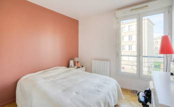 Rénovation de chambre, mur saumon
