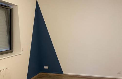 mur rénové et peint