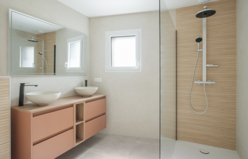 Création d'une salle d'eau dans le cadre d'une surélévation à Vertou - meuble vasque + douche